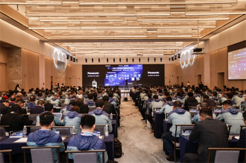 松下中央空調(diào)舉辦2026合作伙伴大會(huì)首發(fā)多款新品 以硬核技術(shù)引領(lǐng)舒適空氣新未來