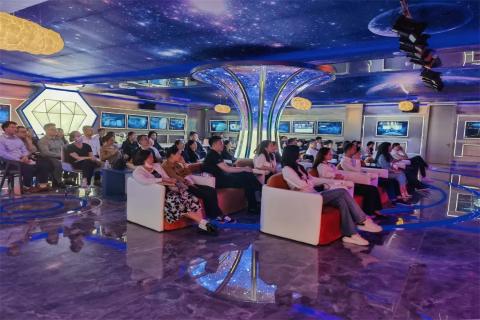 探访培育钻石，为高科技赋能！TOP1体育团队赴科微之星观摩学习